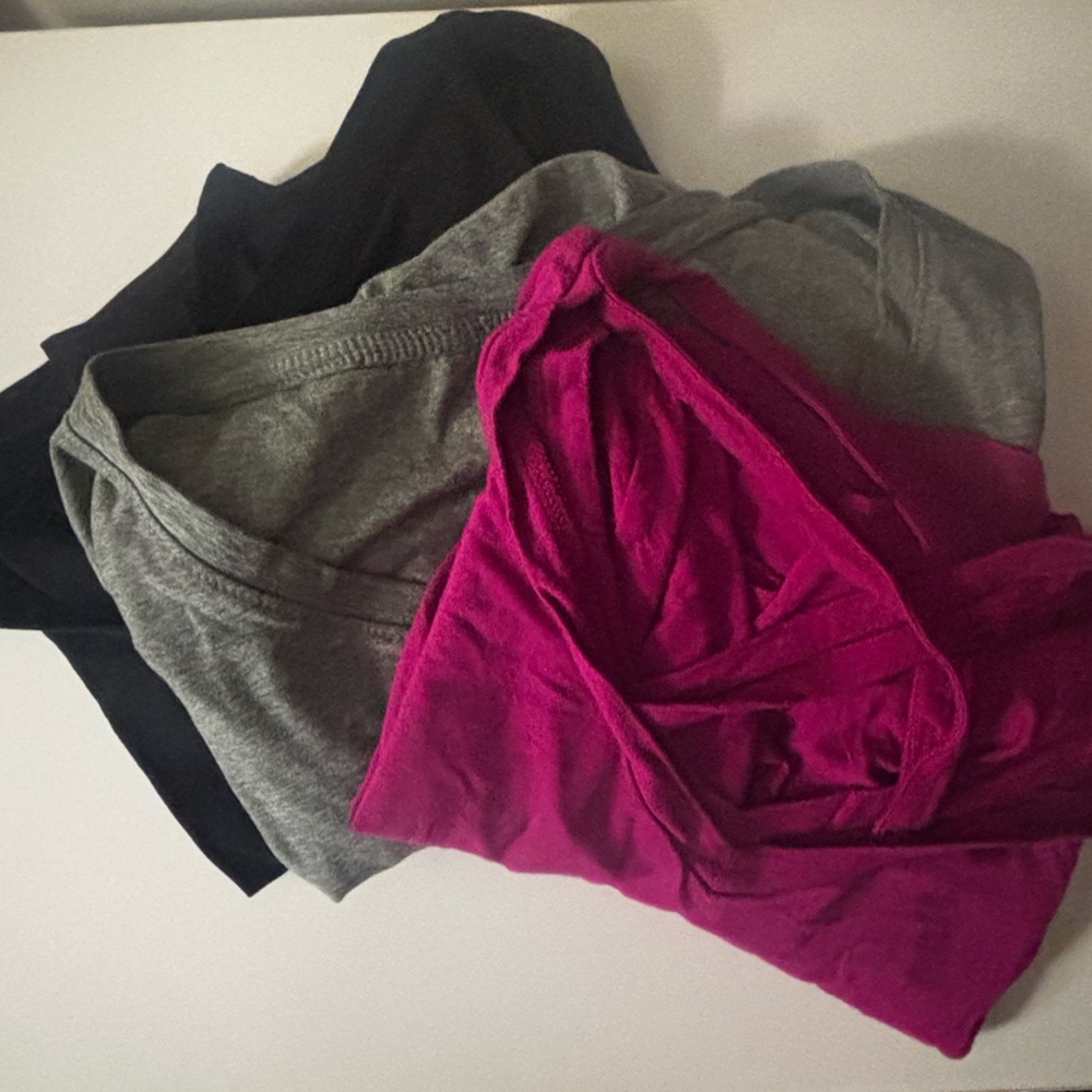 3 Maternity short sleeve shirts
